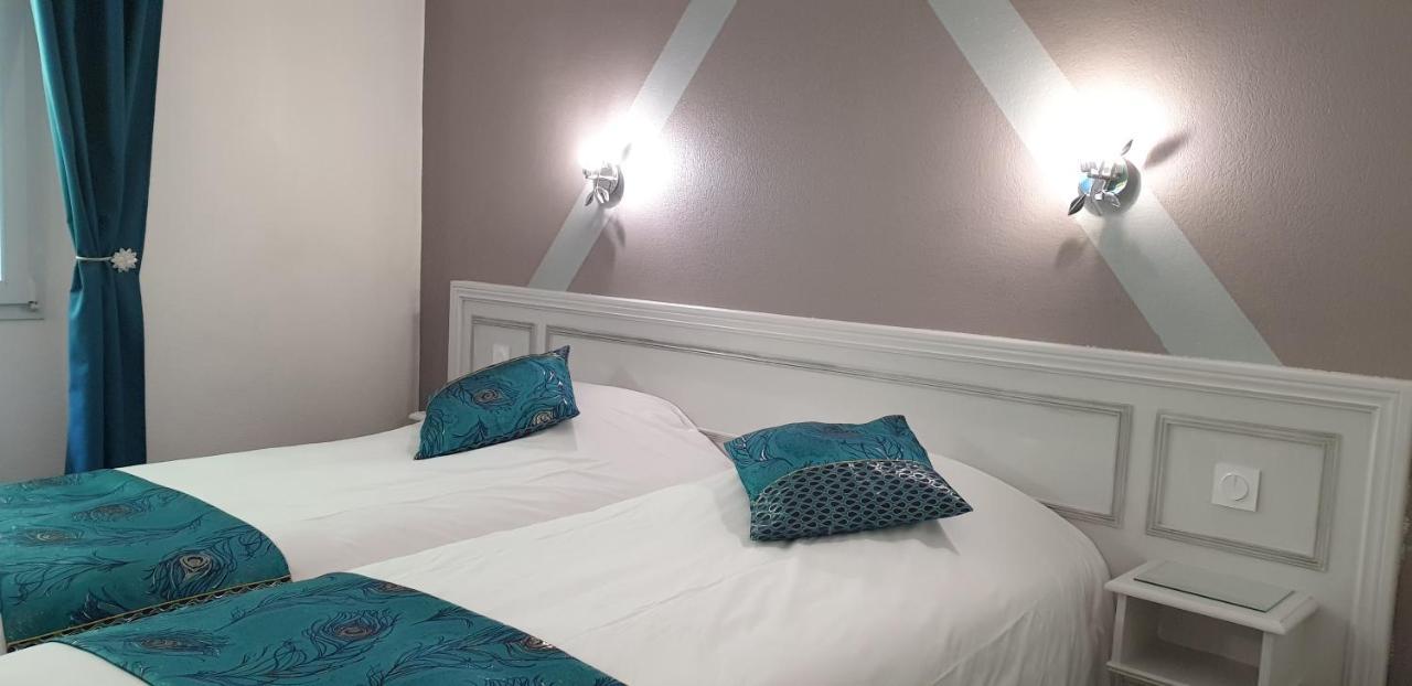 Fasthotel Oloron Hostellerie Du Paon Blanc Lurbe-Saint-Christau Eksteriør bilde