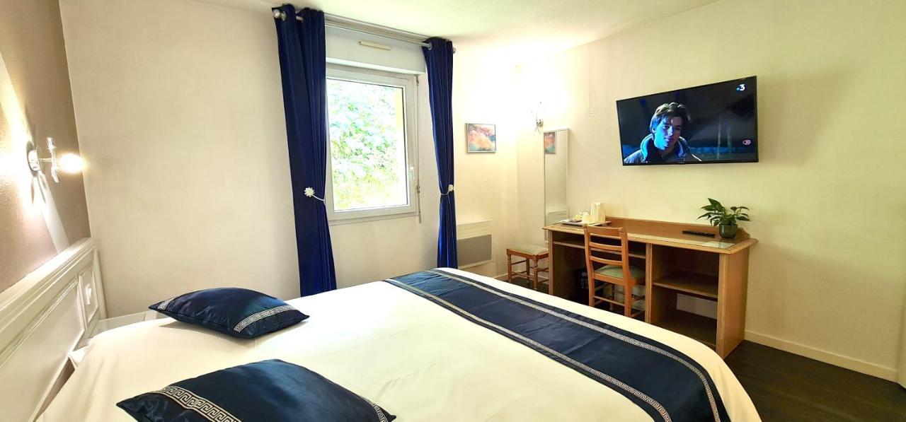Fasthotel Oloron Hostellerie Du Paon Blanc Lurbe-Saint-Christau Eksteriør bilde